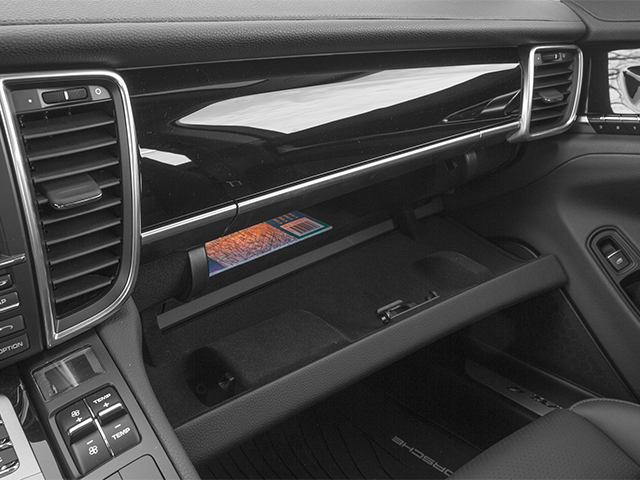 2014 Porsche Panamera 2