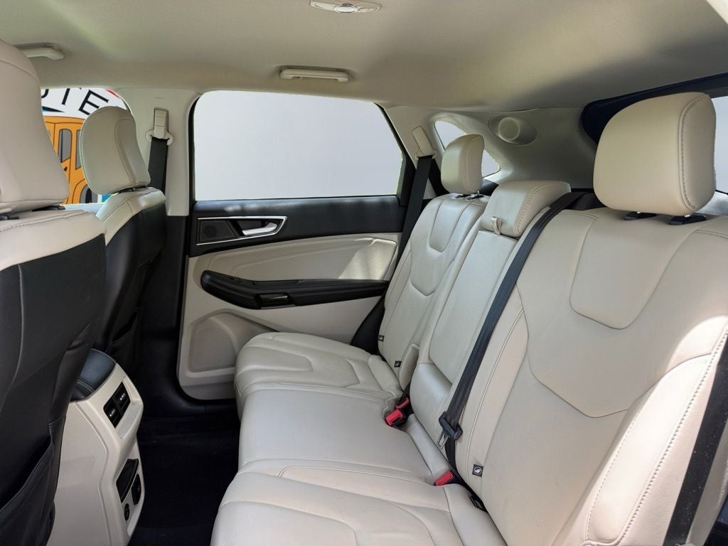 2021 Ford Edge Titanium