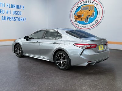 2020 Toyota Camry SE