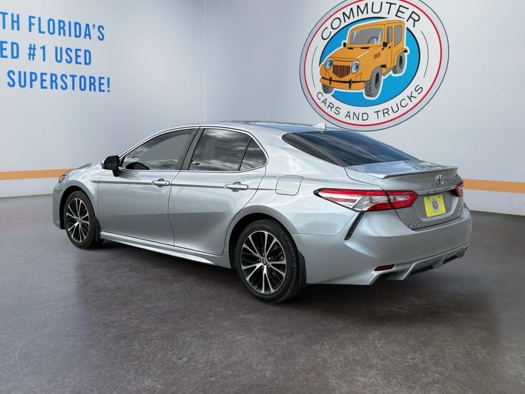 2020 Toyota Camry SE