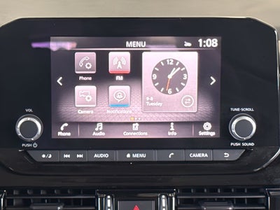 2023 Nissan Pathfinder SV