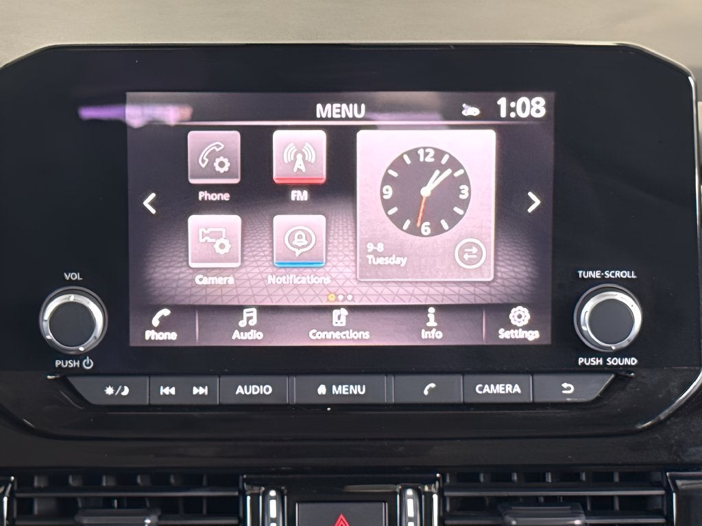 2023 Nissan Pathfinder SV