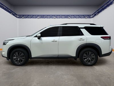 2023 Nissan Pathfinder SV