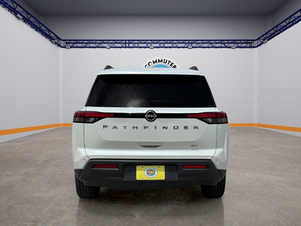 2023 Nissan Pathfinder SV