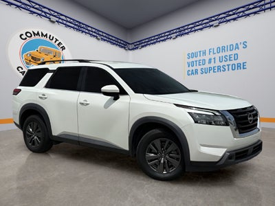 2023 Nissan Pathfinder SV