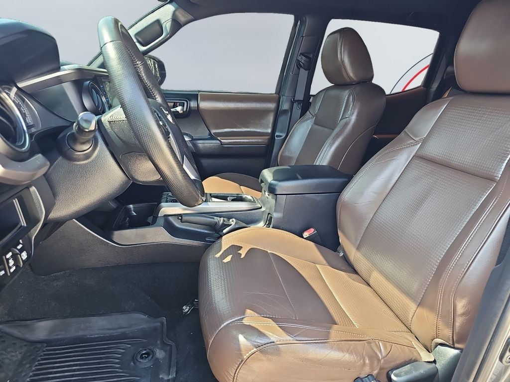 2017 Toyota Tacoma Limited V6