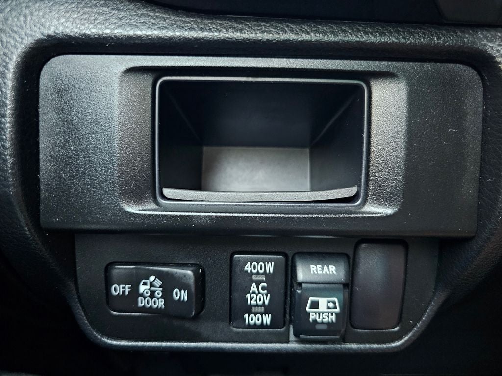 2017 Toyota Tacoma Limited V6