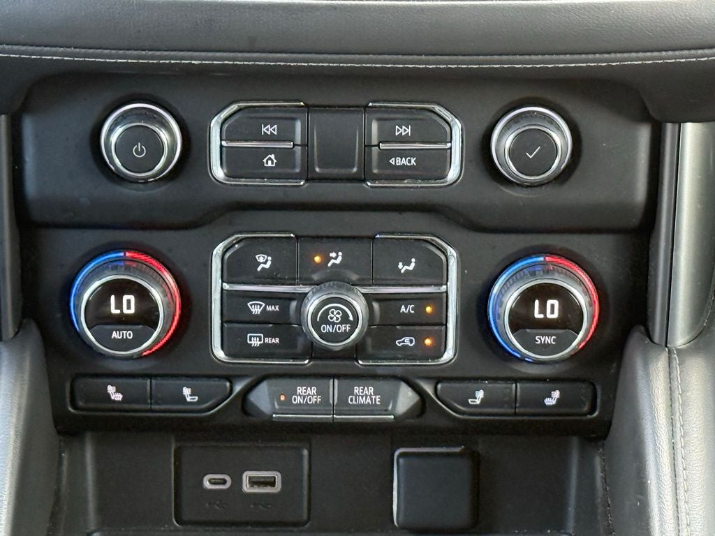 2022 Chevrolet Suburban LT