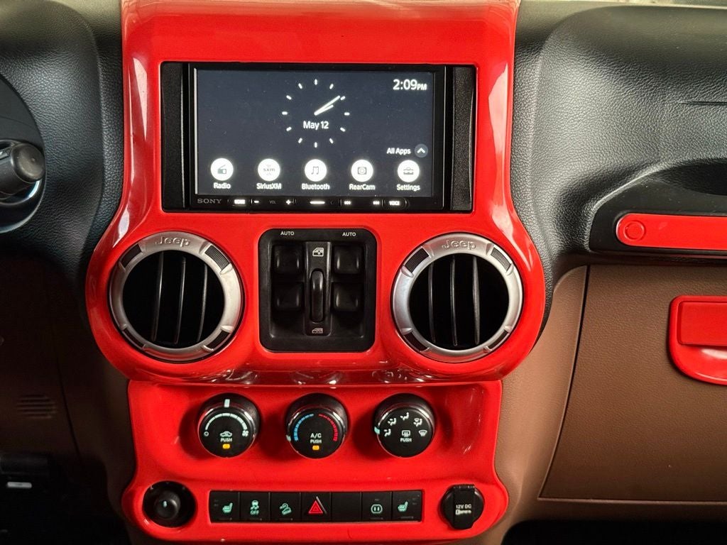 2011 Jeep Wrangler Unlimited Sahara