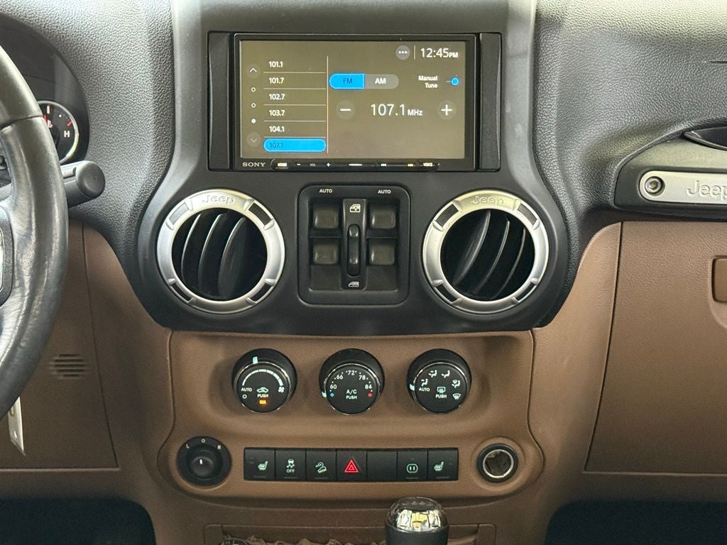 2011 Jeep Wrangler Unlimited Sahara