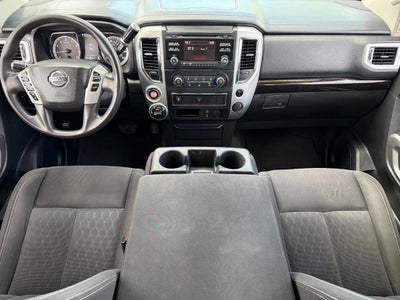 2017 Nissan Titan SV