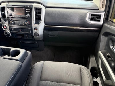 2017 Nissan Titan SV