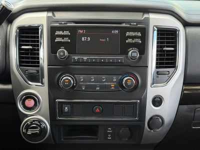 2017 Nissan Titan SV