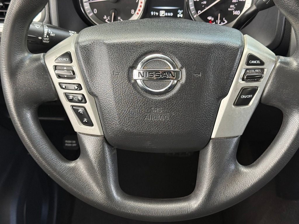 2017 Nissan Titan SV