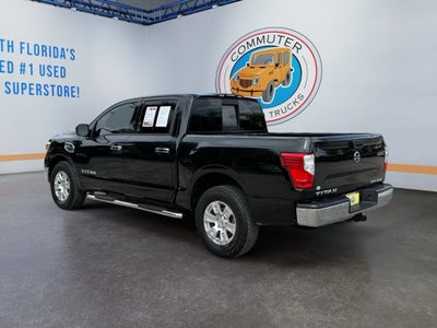 2017 Nissan Titan SV