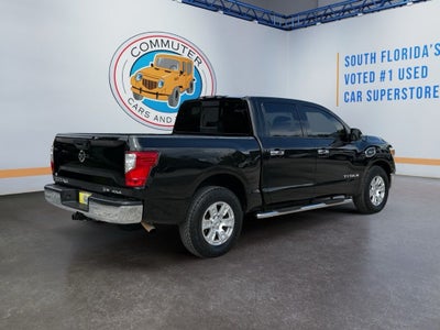2017 Nissan Titan SV