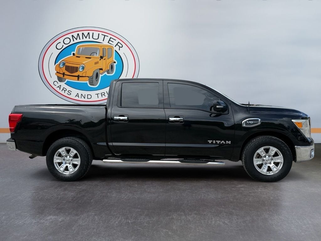 2017 Nissan Titan SV