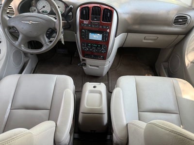 2007 Chrysler Town & Country Limited