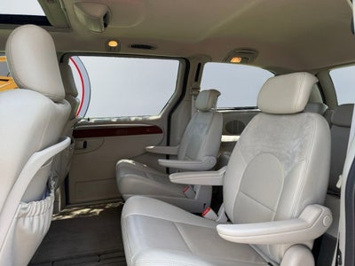 2007 Chrysler Town & Country Limited