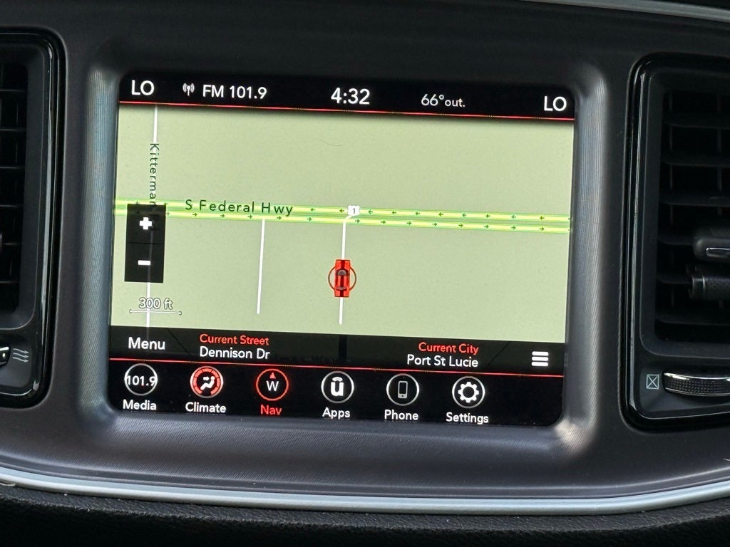 2020 Dodge Challenger SXT BLACKTOP