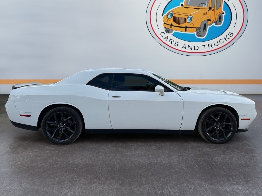 2020 Dodge Challenger SXT BLACKTOP