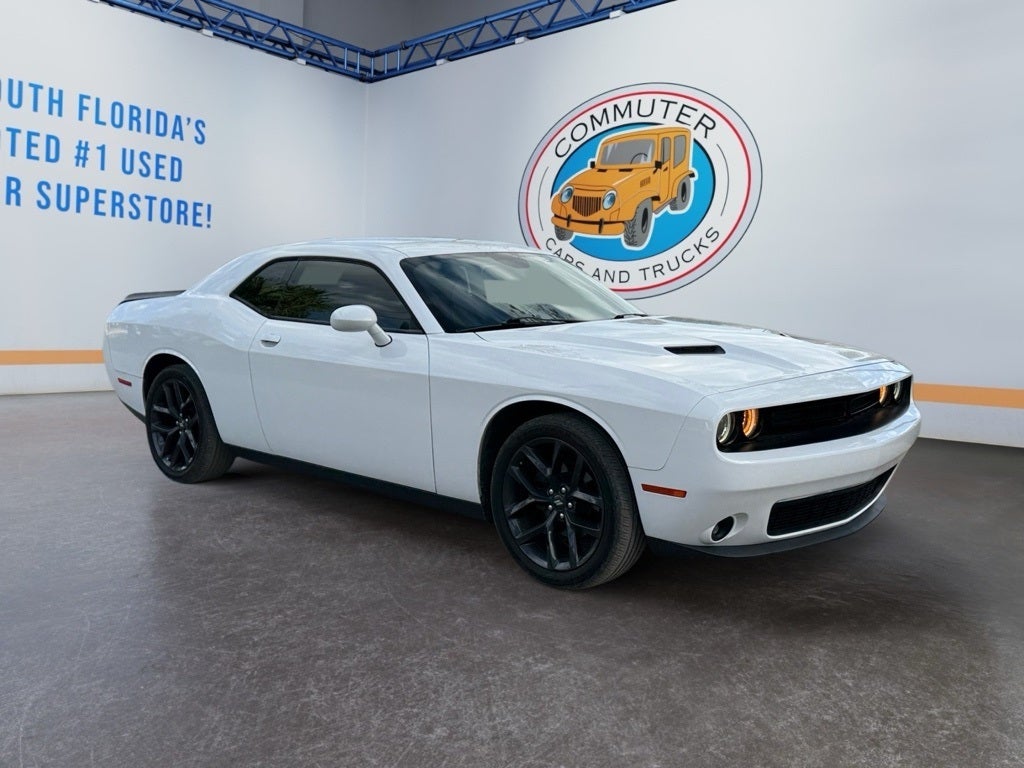 2020 Dodge Challenger SXT BLACKTOP