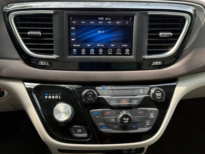 2020 Chrysler Voyager LXI