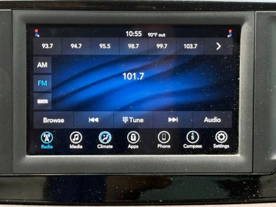 2020 Chrysler Voyager LXI