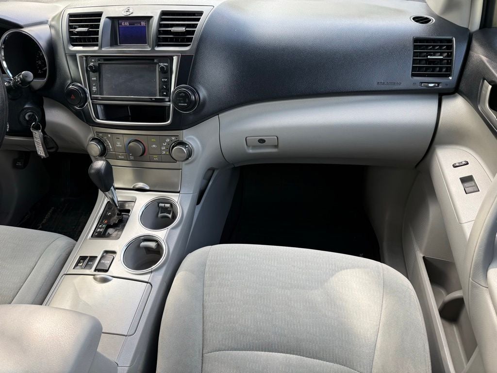 2013 Toyota Highlander Base Plus V6