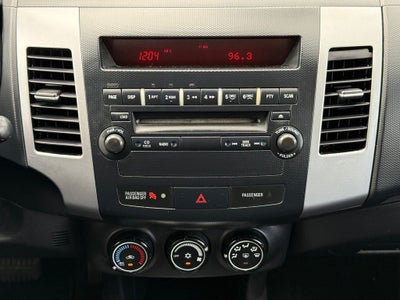 2010 Mitsubishi Outlander ES