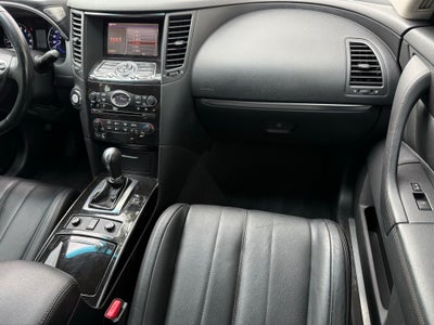 2017 INFINITI QX70 Base