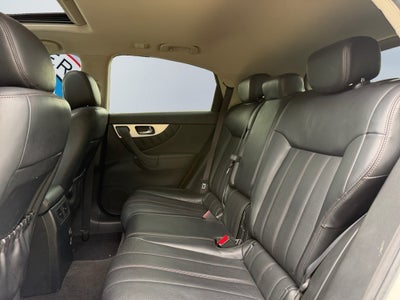 2017 INFINITI QX70 Base