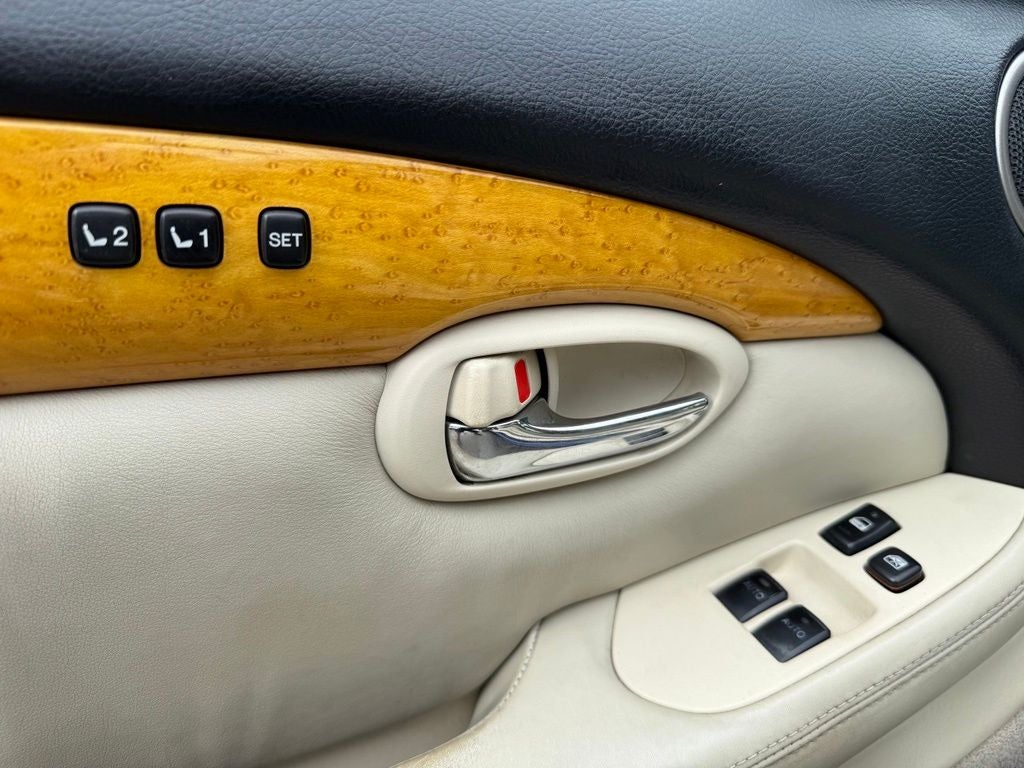 2002 Lexus SC 430