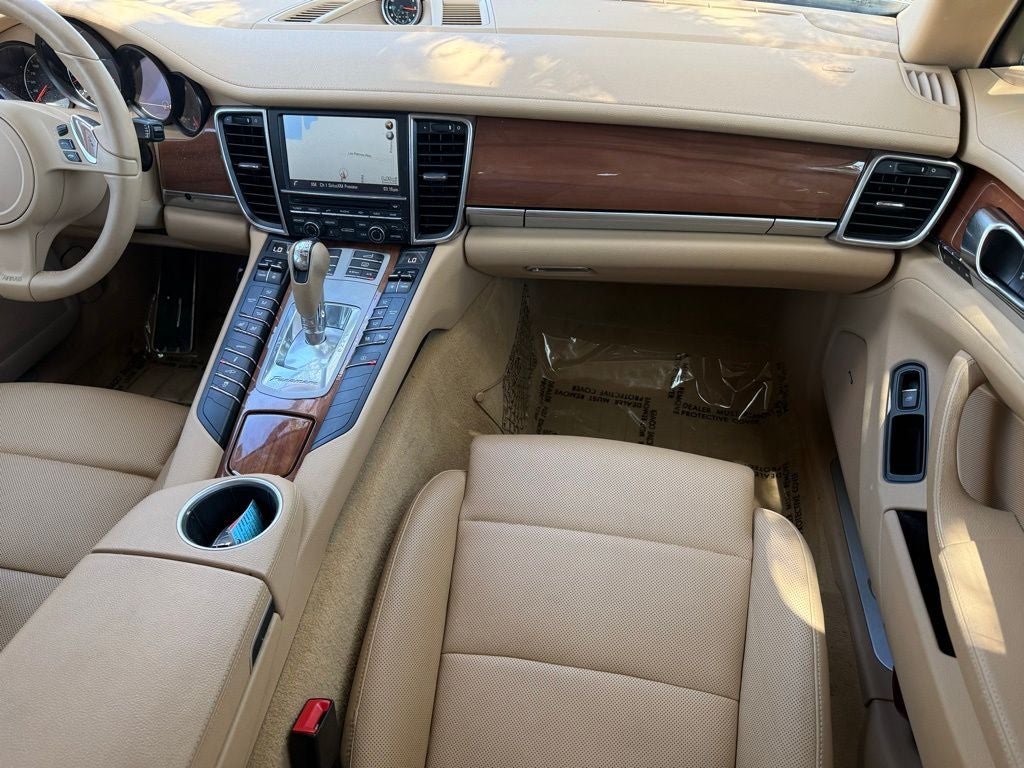 2014 Porsche Panamera 2
