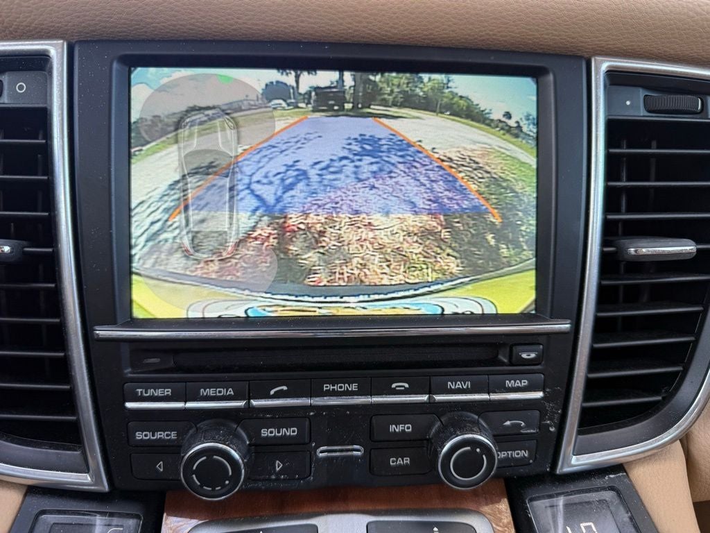 2014 Porsche Panamera 2