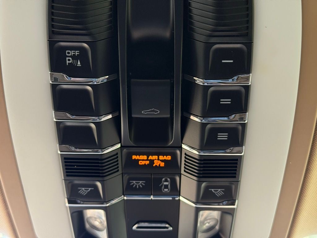 2014 Porsche Panamera 2