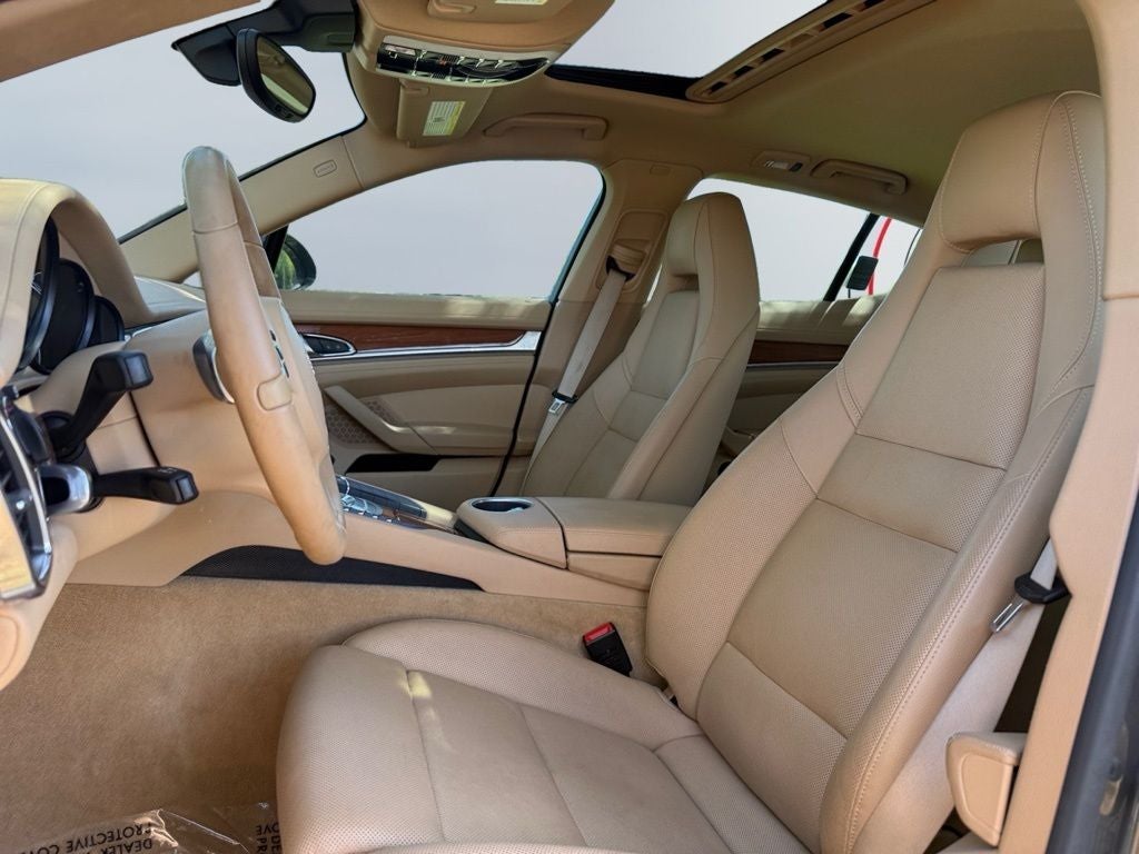 2014 Porsche Panamera 2