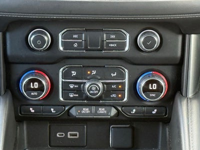 2022 Chevrolet Suburban LT