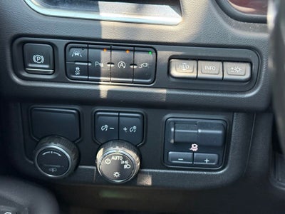 2021 Chevrolet Suburban High Country