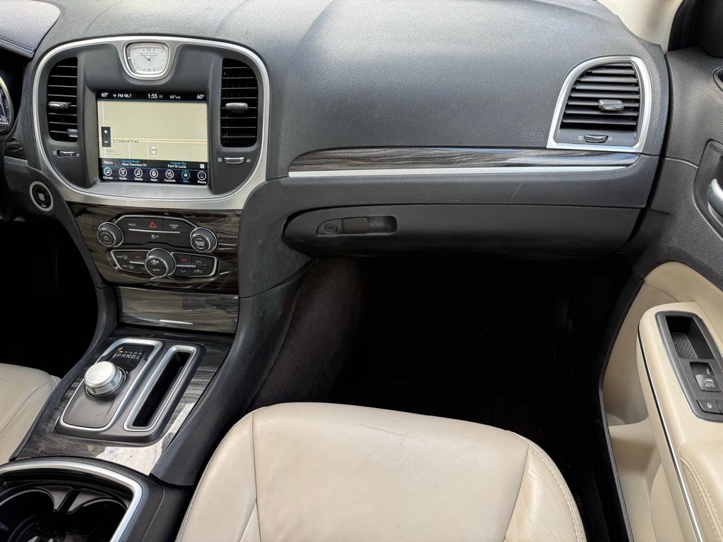 2017 Chrysler 300 Limited