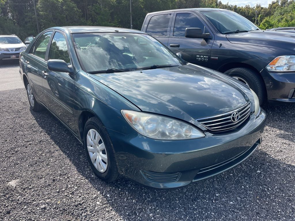 2005 Toyota Camry LE