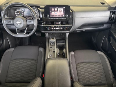 2023 Nissan Pathfinder SV
