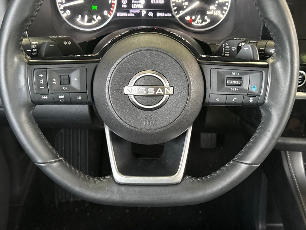 2023 Nissan Pathfinder SV