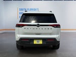 2023 Nissan Pathfinder SV
