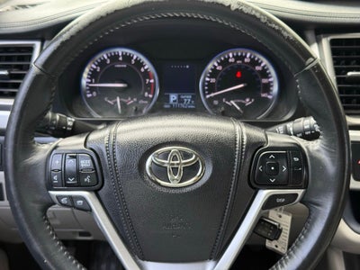 2014 Toyota Highlander LE Plus V6