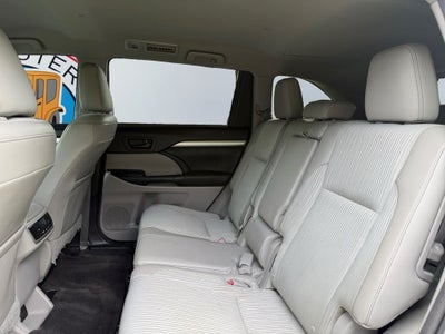 2014 Toyota Highlander LE Plus V6