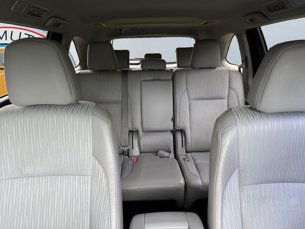 2014 Toyota Highlander LE Plus V6