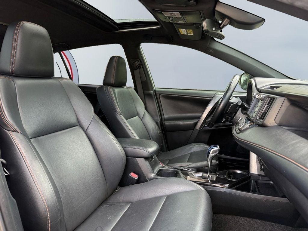2018 Toyota RAV4 SE