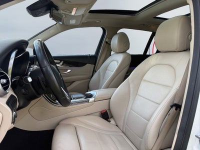 2021 Mercedes-Benz GLC GLC 300