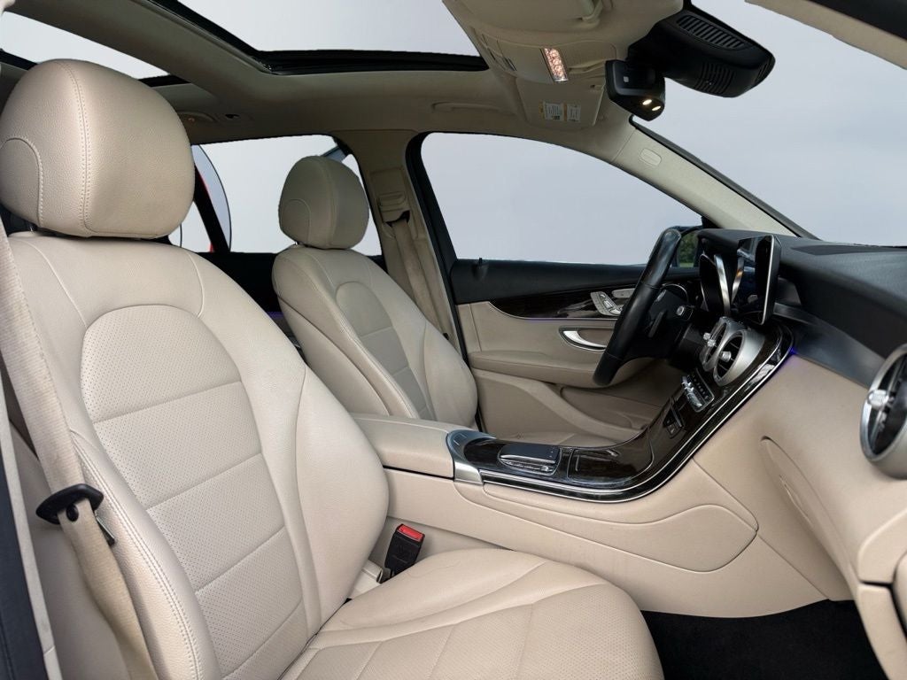 2021 Mercedes-Benz GLC GLC 300